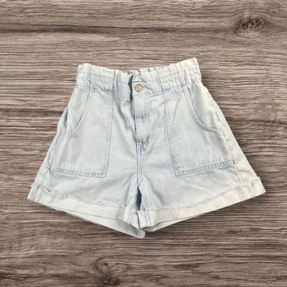 Zara PAPERBAG Waist Jean Shorts Sz: 04